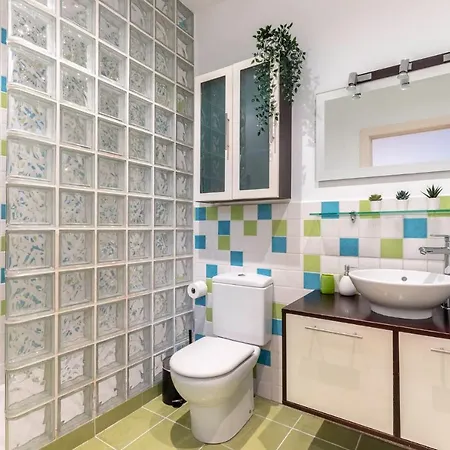 Coqueto Y Tranquilo En El Centro