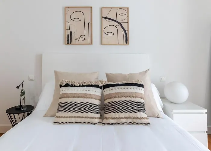 Coqueto Y Tranquilo En El Centro アパート ビルバオ